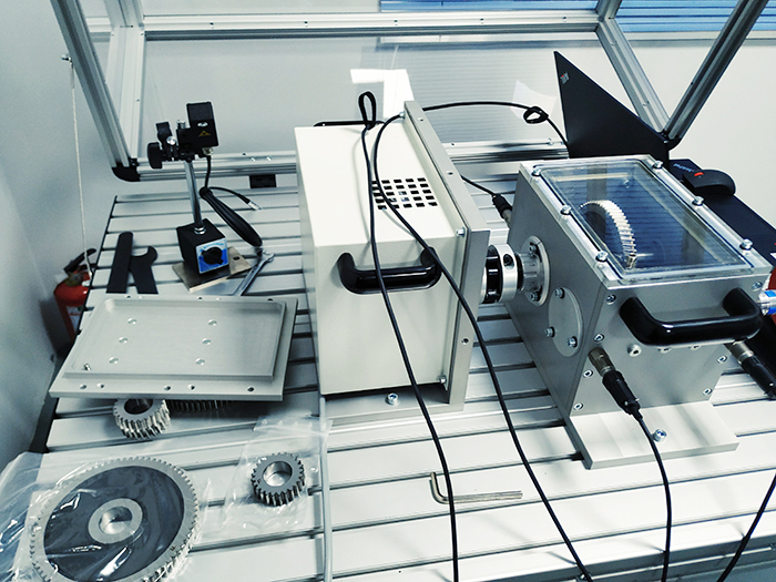 風(fēng)力渦輪發(fā)電機(jī)故障模擬實驗臺